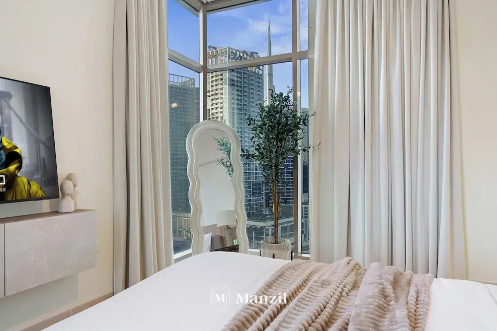 2BR w Canal & Burj View Near Dubai Mall