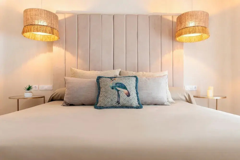 Wonderful 5-bedroom Apart in Granada. Recogidas II