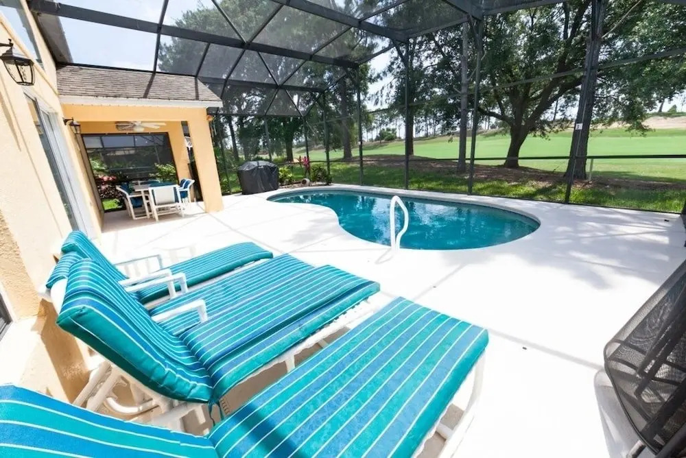 Gated Country Club Private Pool ! 4 Bedroom Home by RedAwning