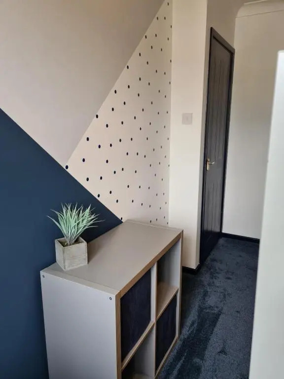 Stunning 2 bed house near coastal path/lake/beach