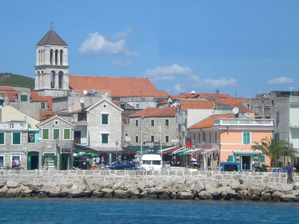A2 - Best Location in Center With the sea View