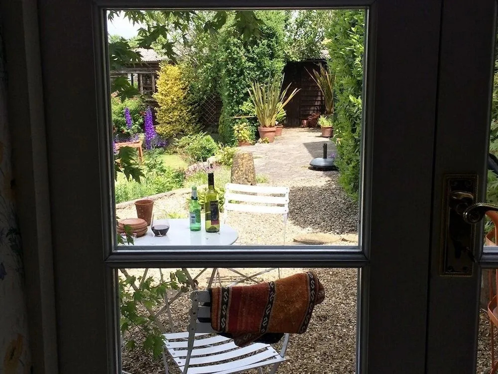 Calendar Cottage Bed & Breakfast
