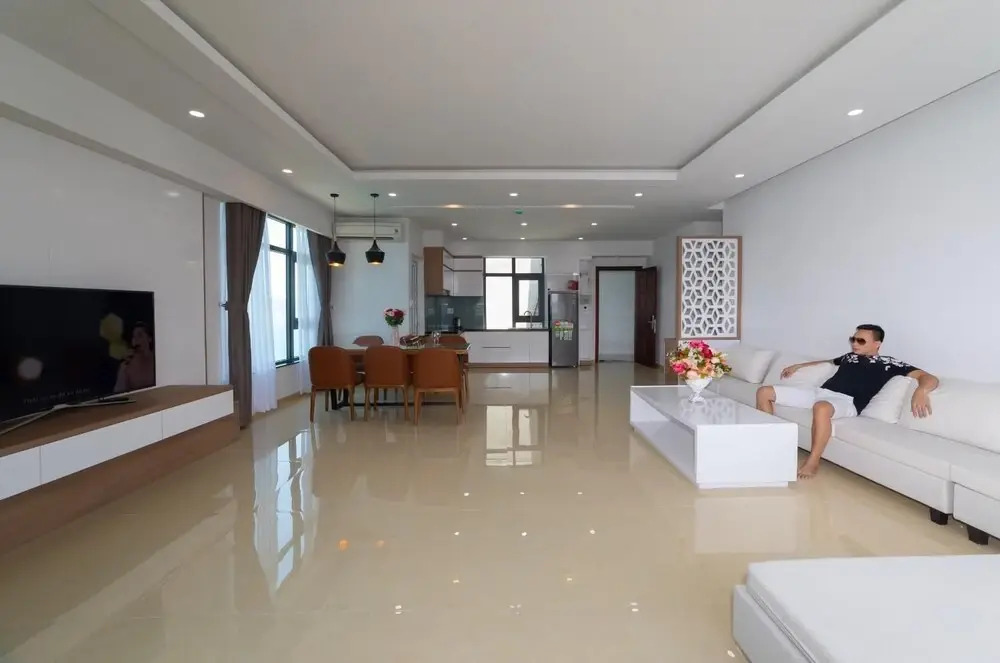 Victoria Apartment