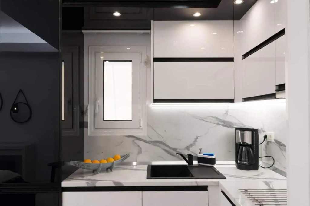 Affordable luxury studio close to Ampelokipi metro