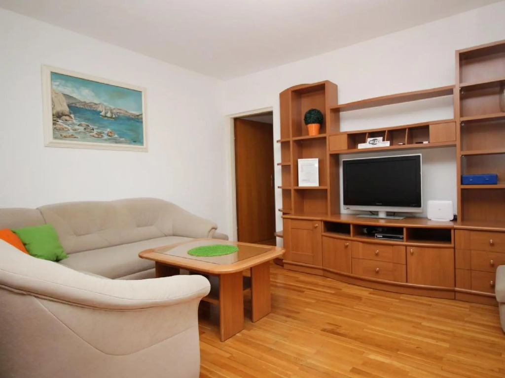 Sersic - Two Bedroom