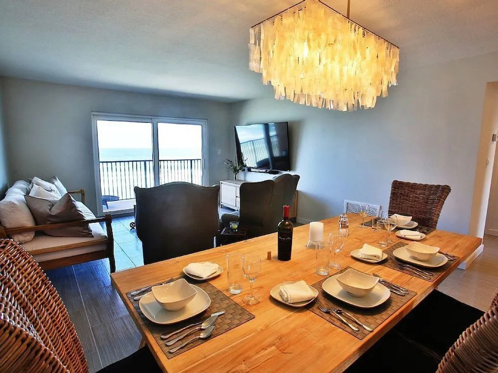 4495 S. Atlantic Ave #306S 2/2 Ocean front - 2 Br condo by RedAwning