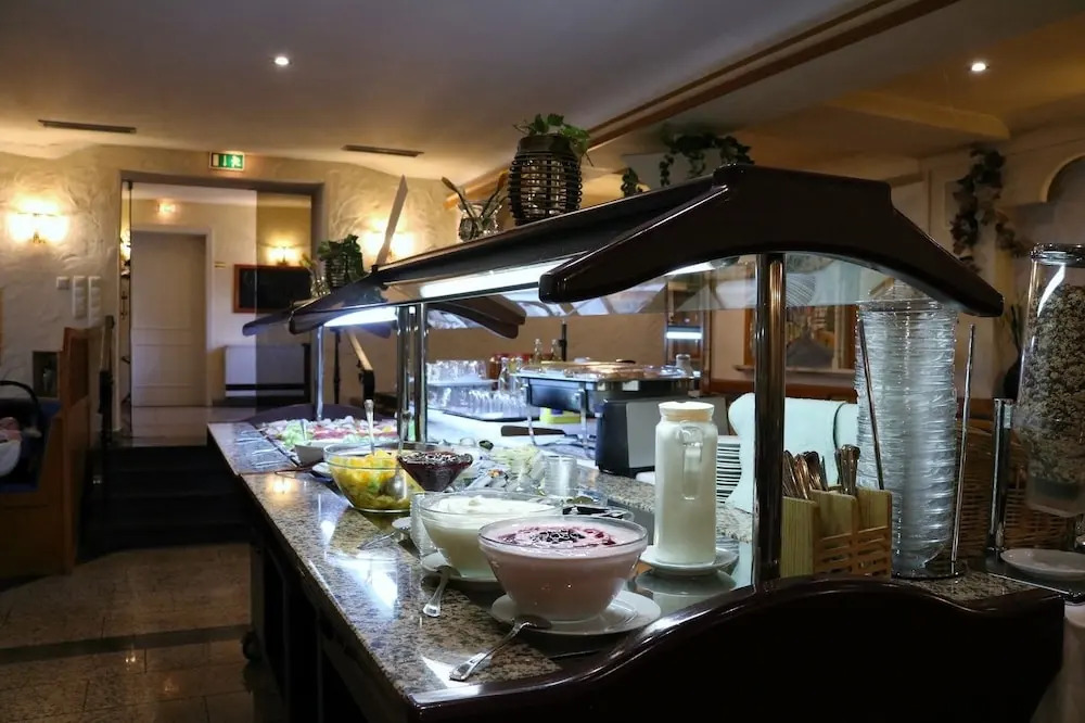 Hotel Zur Rebe