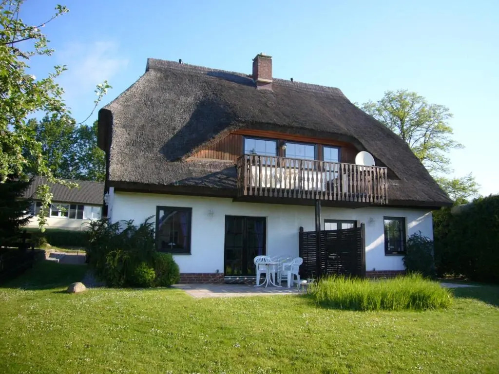 Ferienhaus Möwe, 2 Schlafzimmer, Balkon in Lancken Granitz