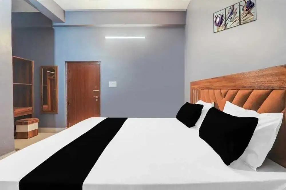 Roomssolution ! Best Hotel In Patna
