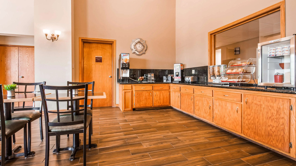 Best Western Locust Grove Inn & Suites