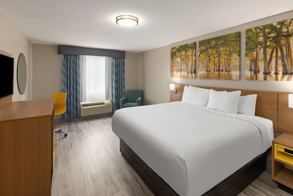 Days Inn by Wyndham Lincoln