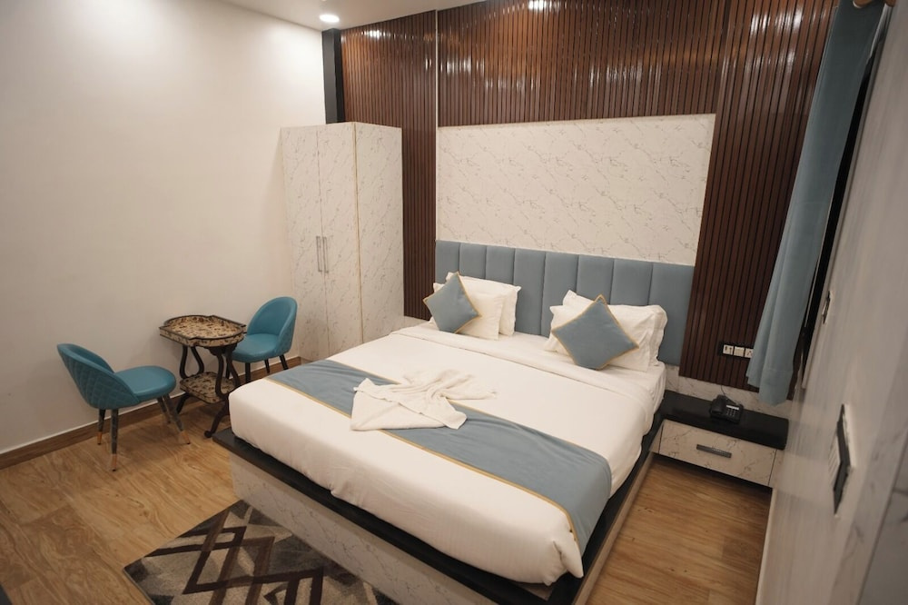 Hotel Govind Residency