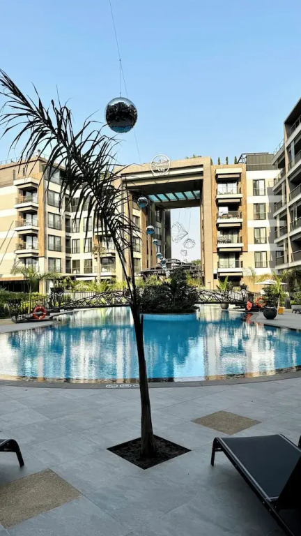 Elite Luxury Suites at The Diamond in City