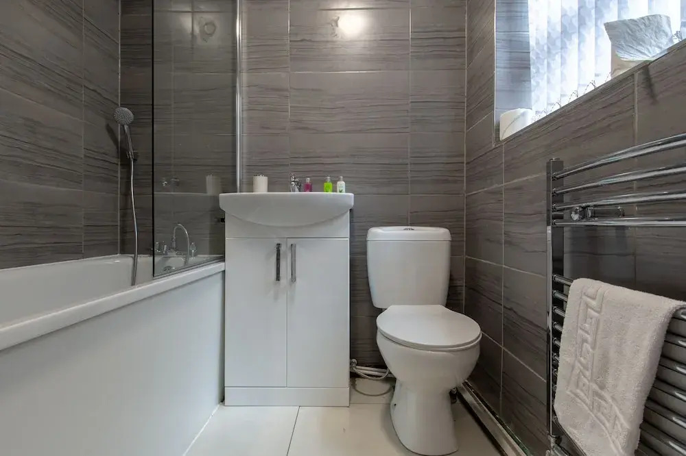Lux Apartments 3 Bedroom House - Bala