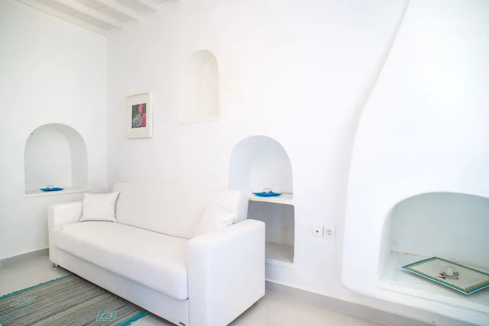Chora House