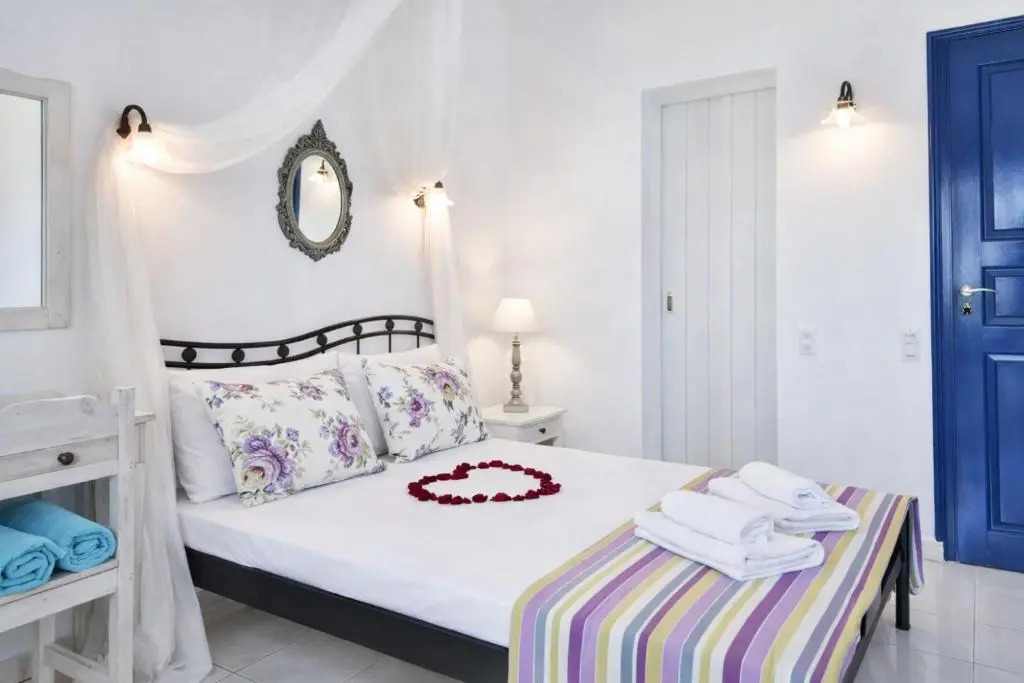 Hotiday Santorini Sea View