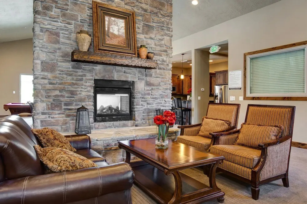 999wabig 4 Bedroom Home