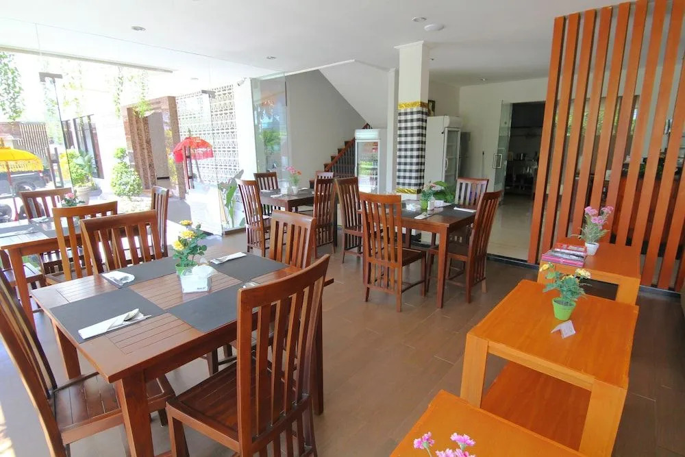 Airy Seminyak Dewi Saraswati Tiga 53 Kuta Bali