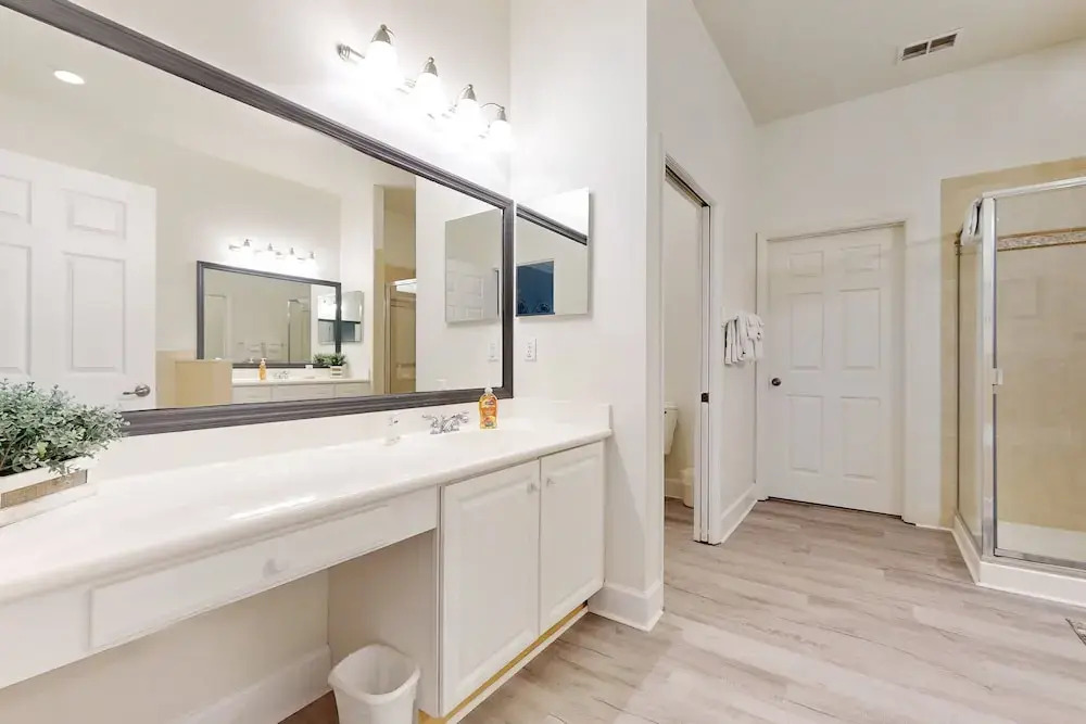 Second Floor, Dog-friendly Condo With Shared Pool, High-speed Wifi, & Central AC