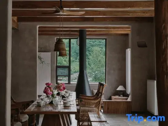 Siguniang Mountain Nation Park Hotel（The most popular and convenient hotel for overseas guests）