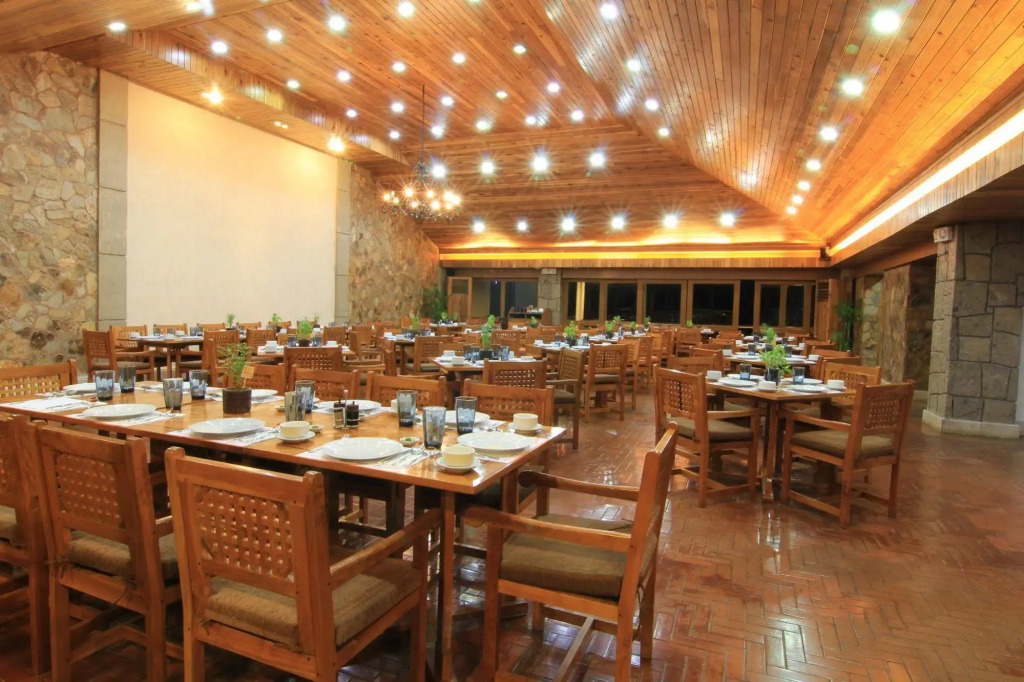 Sol Y Viento Mountain Hot Springs Resort