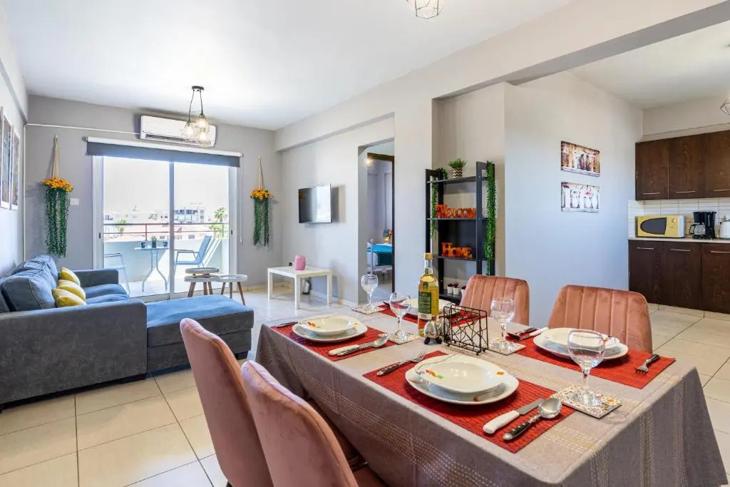 Color Nest 1-Bedroom Apartment in Larnaca