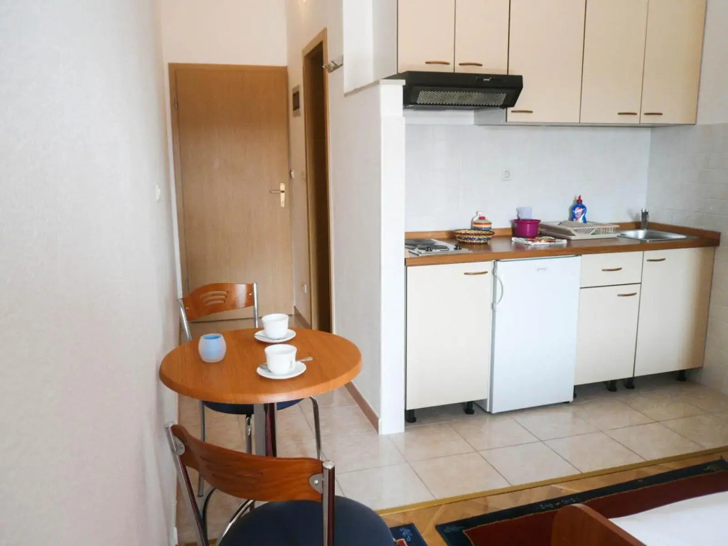 Apartments Šarić