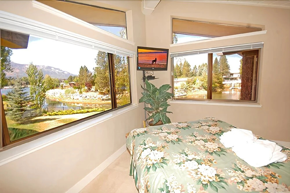 384 Beach Drive 4 Bedroom Home