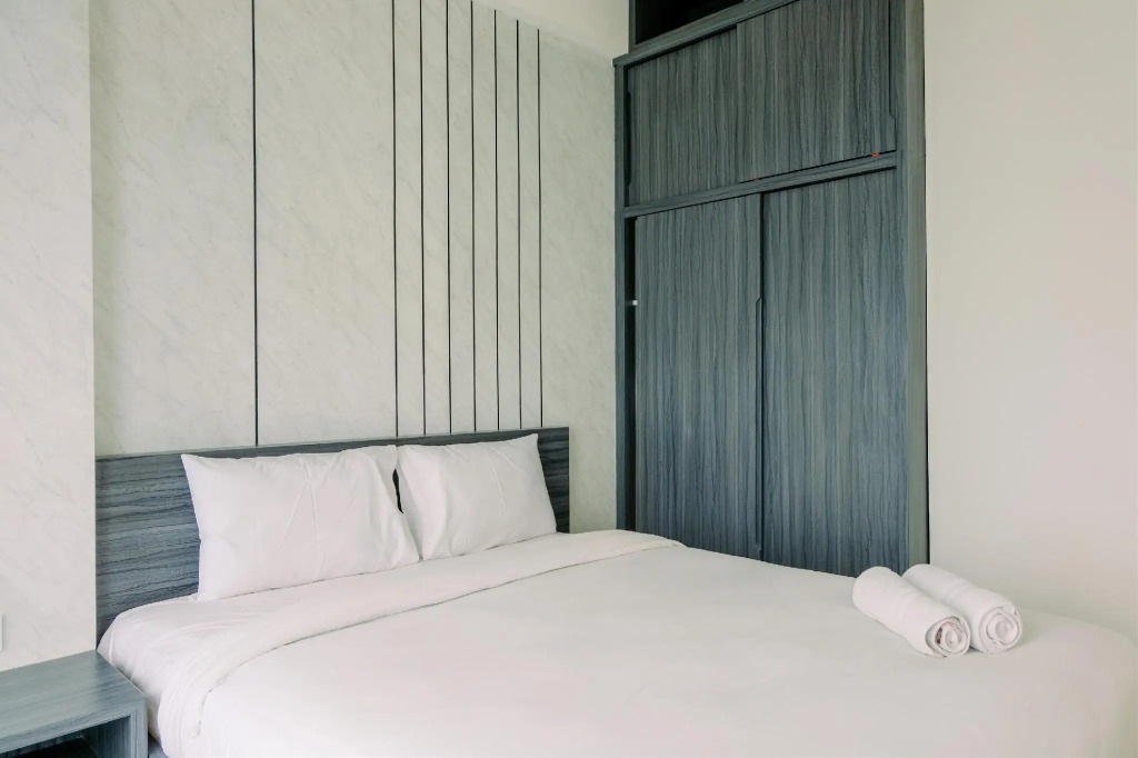 Luxury 1BR Tree Park Apartment BSD By Travelio