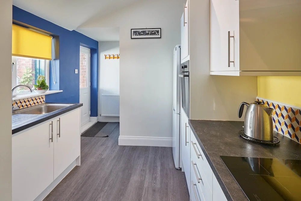 Host Stay Artist House