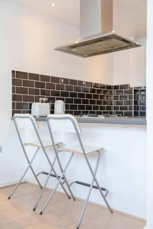 Radiant 2 Bedroom Apartment in East London