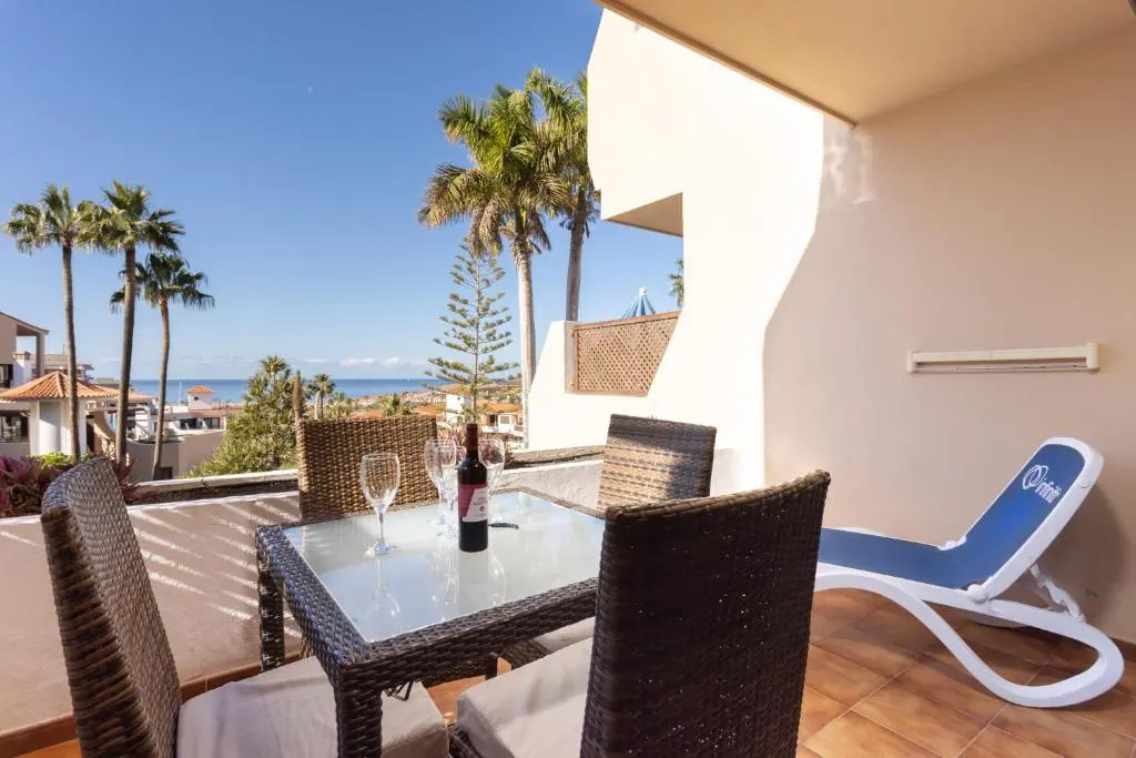 Oceanfront Tenerife South Albatros 270