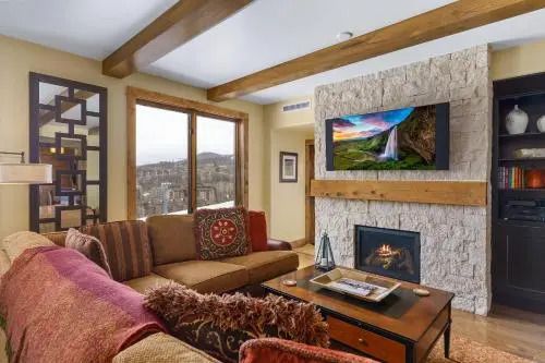 Edgemont 2603 - Luxury Ski-in Ski-out Condo