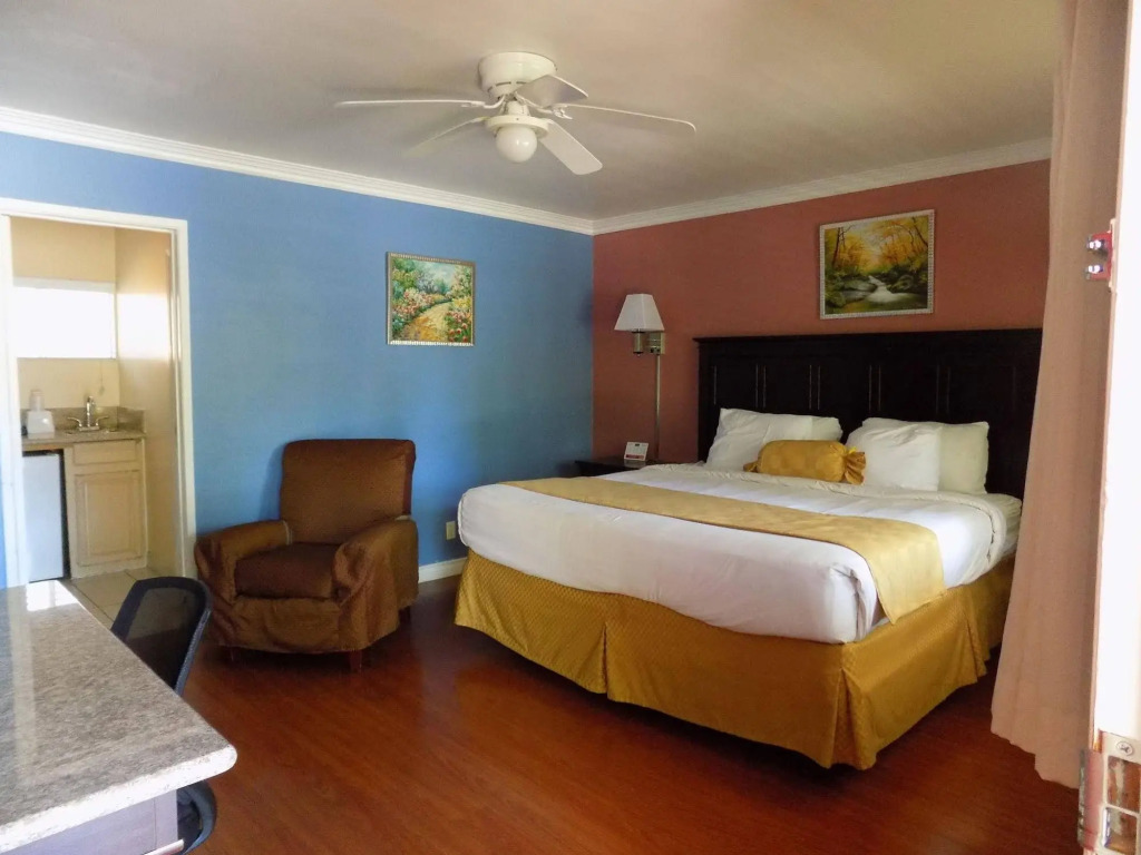 Rose Garden Inn