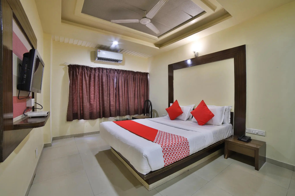 hotel kalash residency