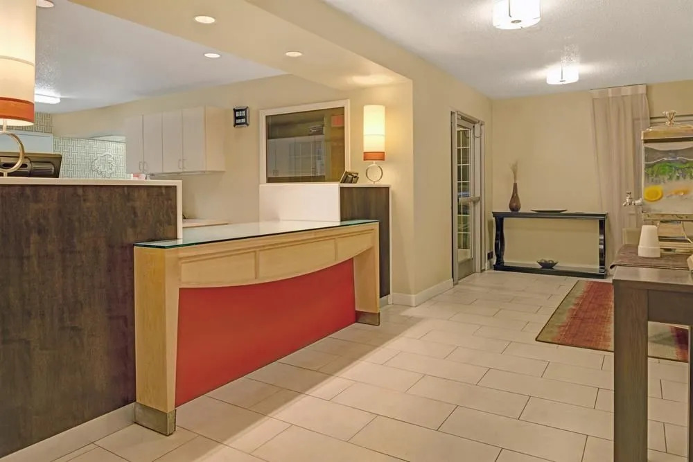 Hawthorn Suites By Wyndham Omaha
