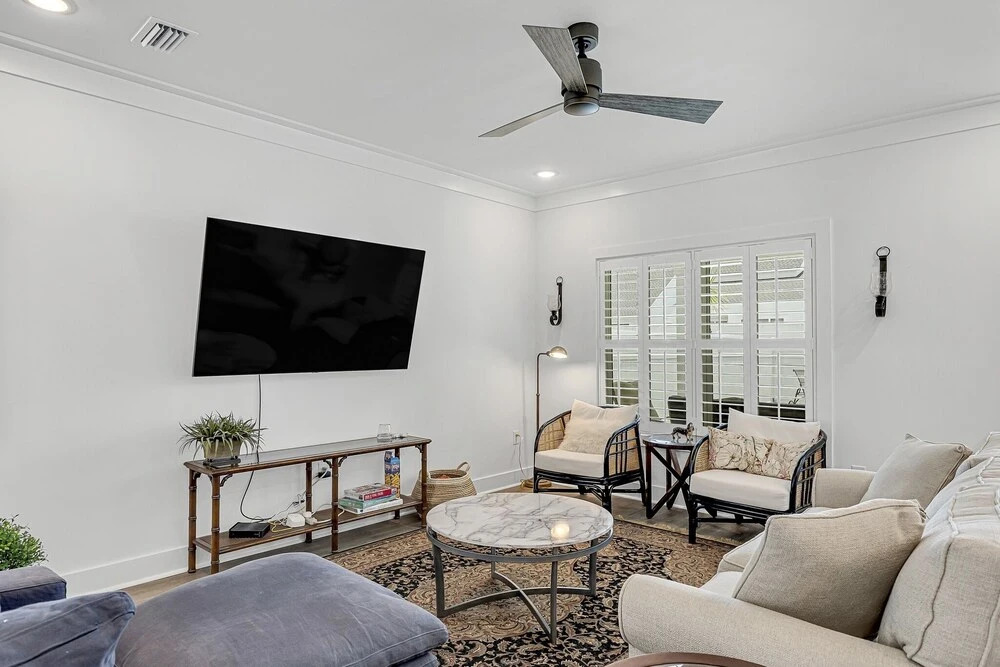 22811 Ann Miller - Saltwater Solace 4 Bedroom Home by RedAwning