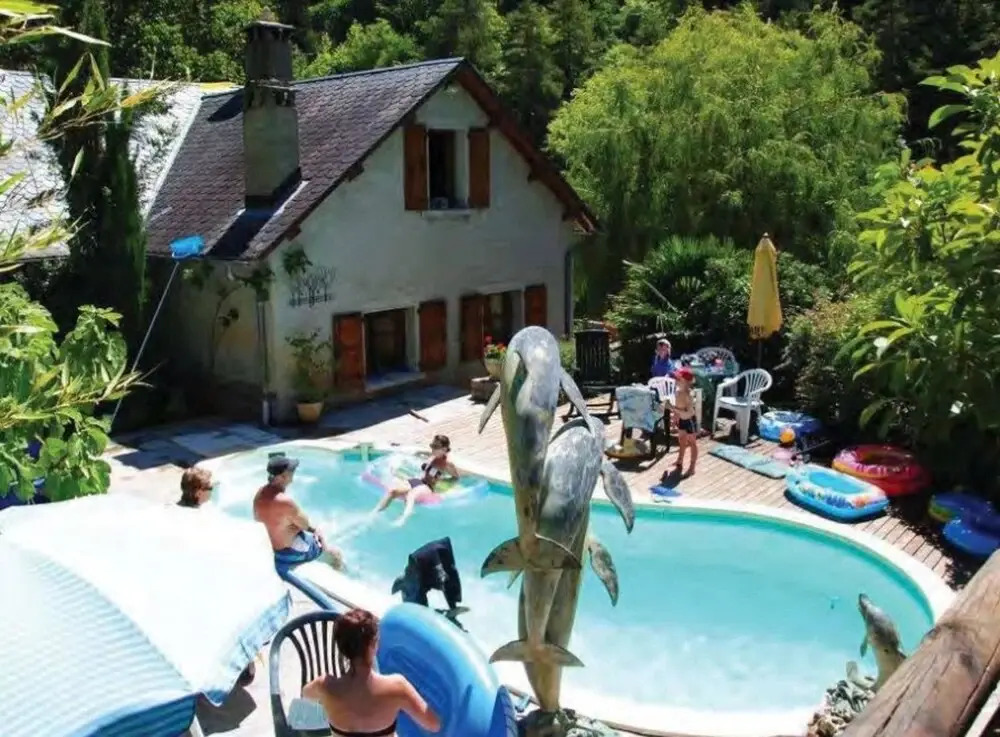 Villa With 4 Bedrooms In Saint-pierre-des-tripiers, With Wonderful Lake View, Private Pool, Furnished Garden - 41 Km From The Slopes