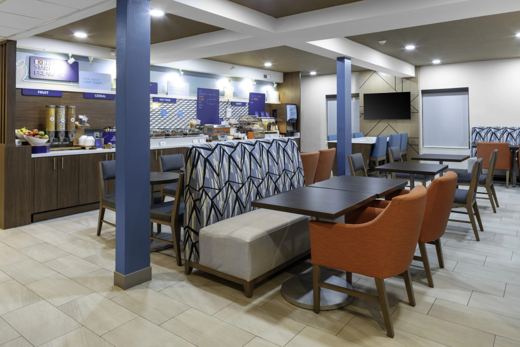 Holiday Inn Express & Suites Kimball by IHG