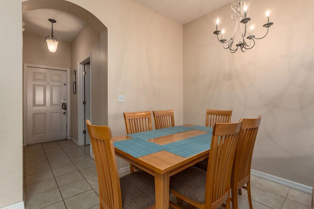 Regal Oaks-RU959 Villa	