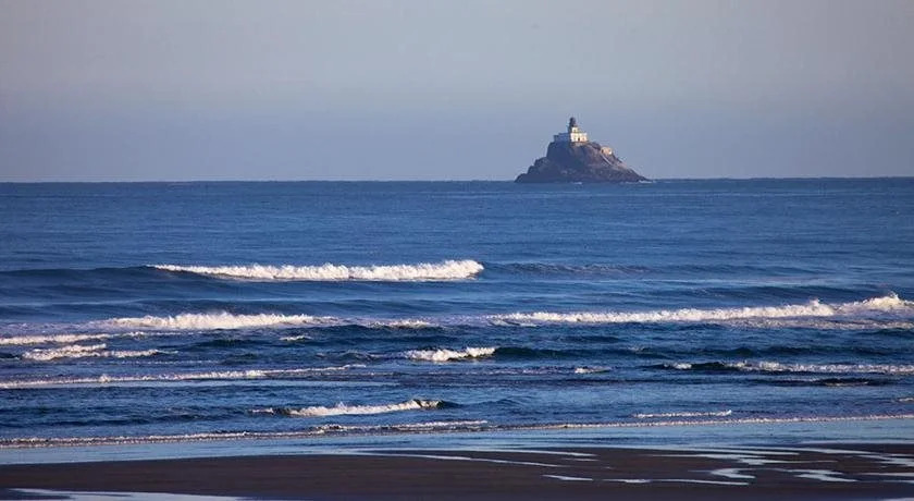 Lighthouse Inn