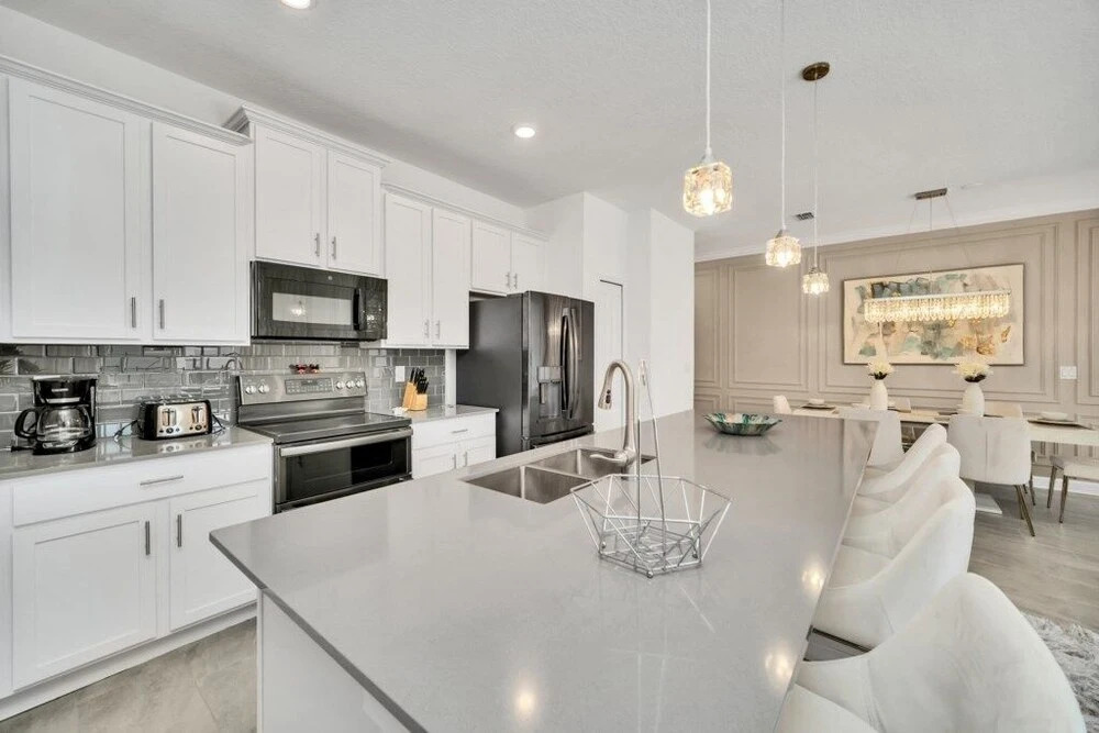Amazing Story Lake Town Home With Pool 4 Bedroom Townhouse by RedAwning
