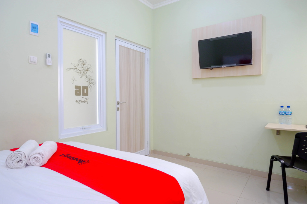 RedDoorz Syariah near Gerbang Tol Krapyak 2 Semarang