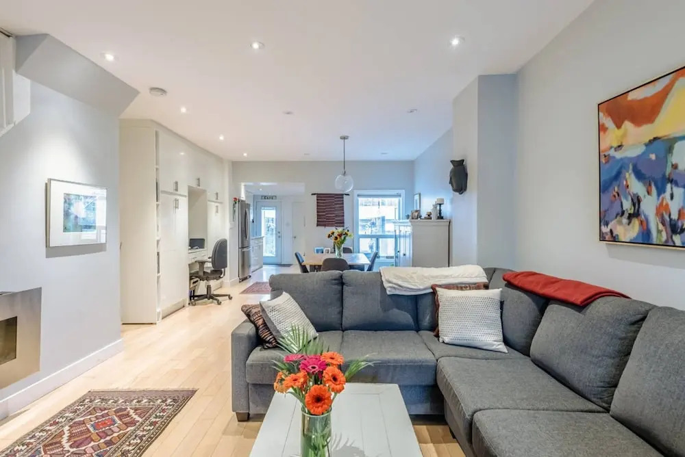Beautiful, Modern & Spacious 2 Bedroom House
