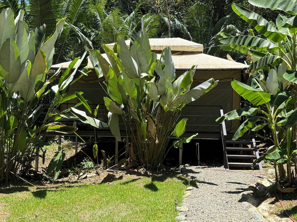 KRITAJNA SAFARi LODGE