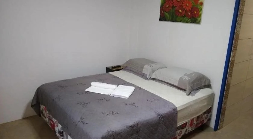 Hostel Dina & Suítes