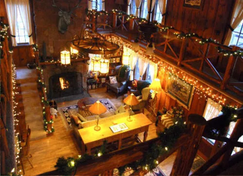 Pikes Peak Guest Cabin at Rocky Mountain Lodge