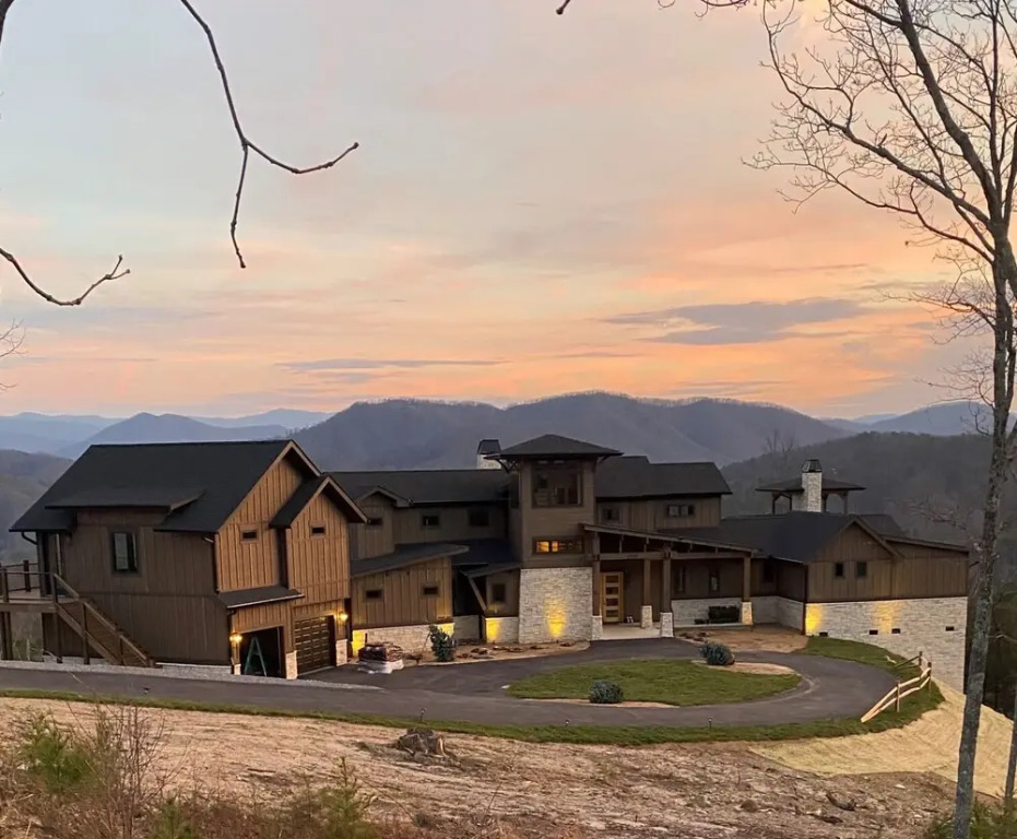 Manna Mountain Lodge