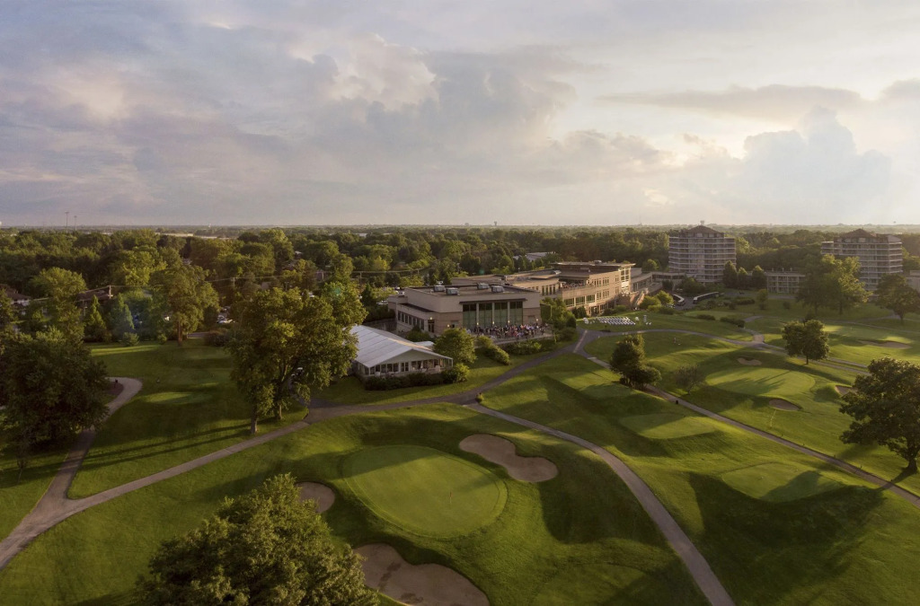 Eaglewood Resort & Spa