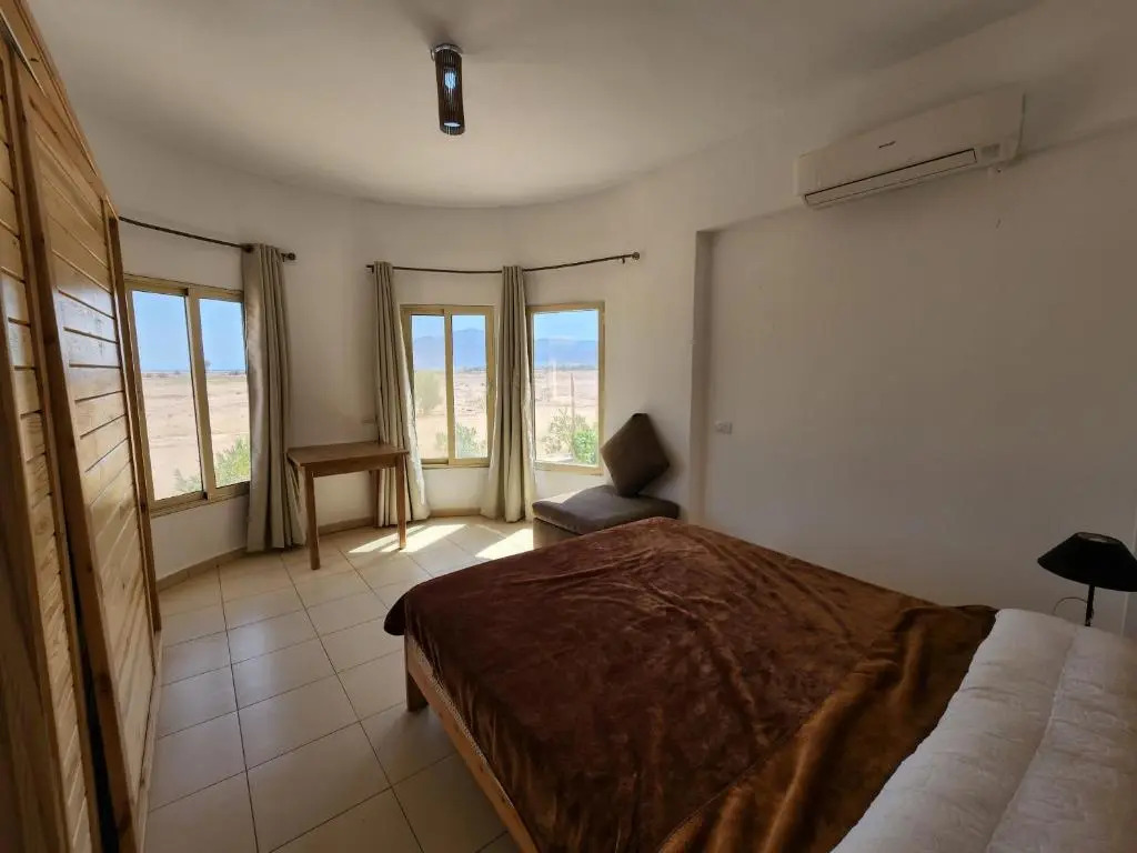 lovely 2 bedroom apartment